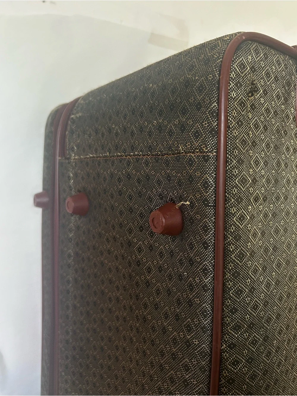 Hartman Wing Diamond pattern rolling luggage leather brown 24” Expandable
